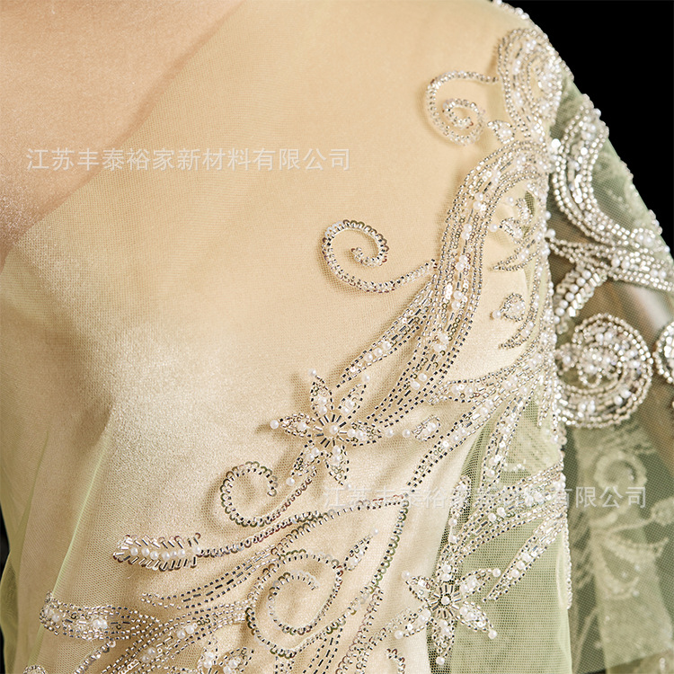 Tejido de malla beige de alta calidad flor sequinilla flor tela de malla bordada tela de boda de alta gama