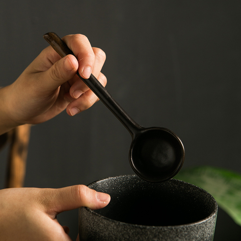 Japanese Ceramic Long Handle Soup Spoon For Kitchen And Coffee_voghion.com