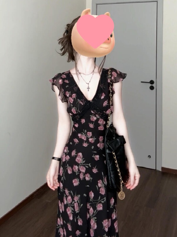 French-Style Small Flutter Sleeve Black Floral Dress for Women, Summer 2025 New Popular Style, Elegant and Beautiful Bodycon Long Dress