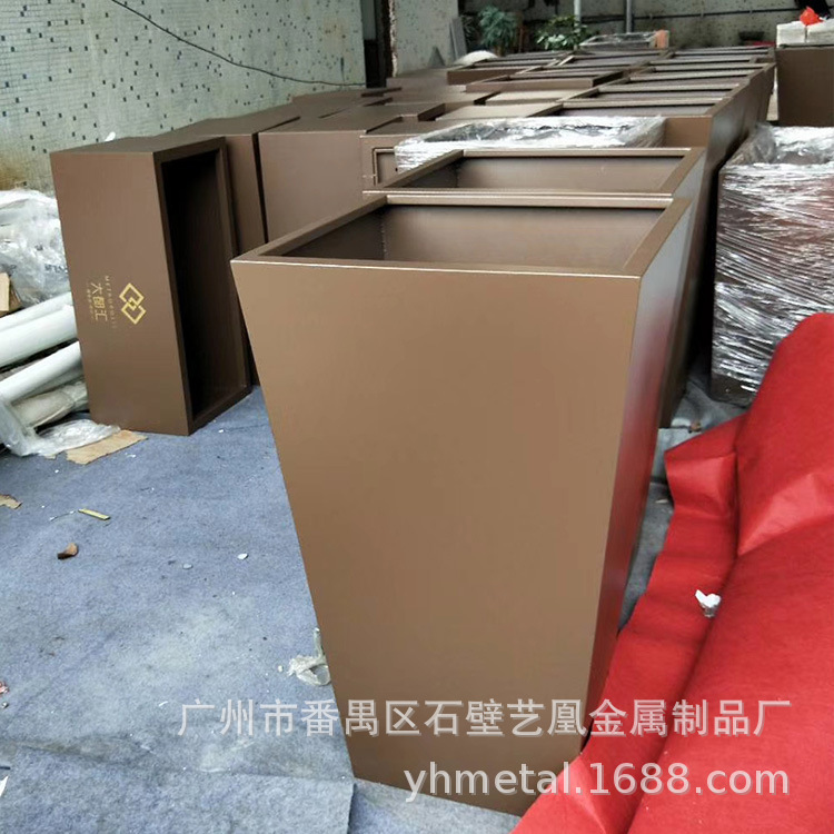 Outdoor Wrought Iron Flower Cylinder 201 # 304 # 316 # Stainless Steel Flower Pot Paint Creative Square Flower Box Metal Fluorocarbon Paint