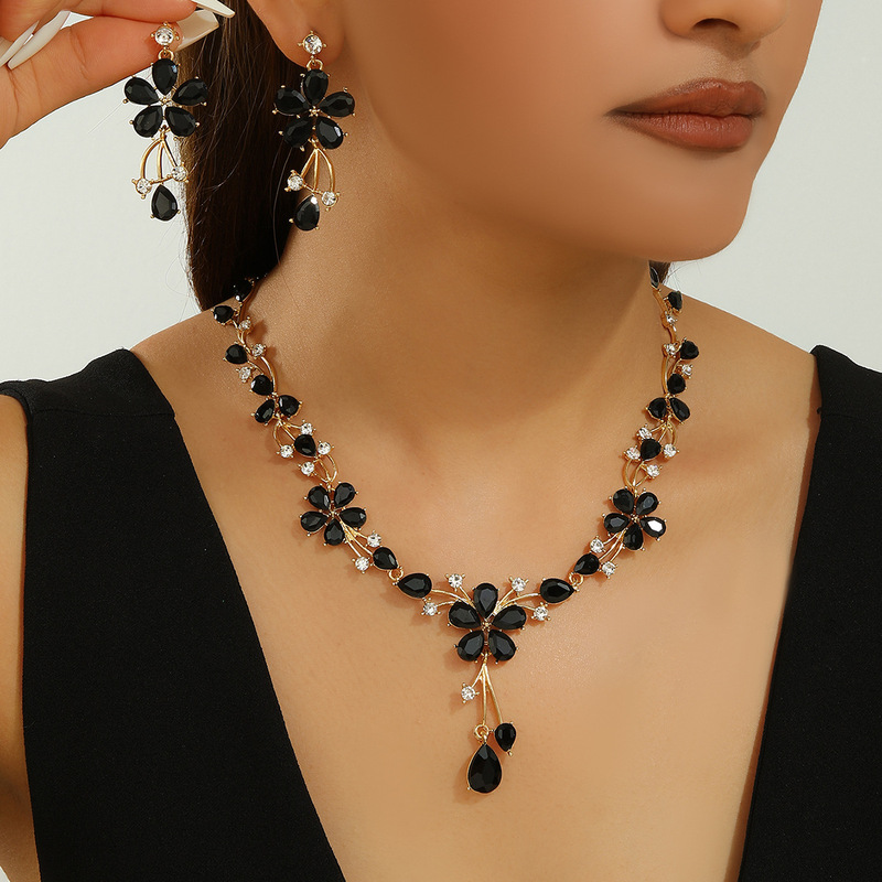 High-End Atmospheric Wedding Dress Shooting with Rhinestone Two-Piece Jewelry Bridal Necklace Earrings Set Wholesale