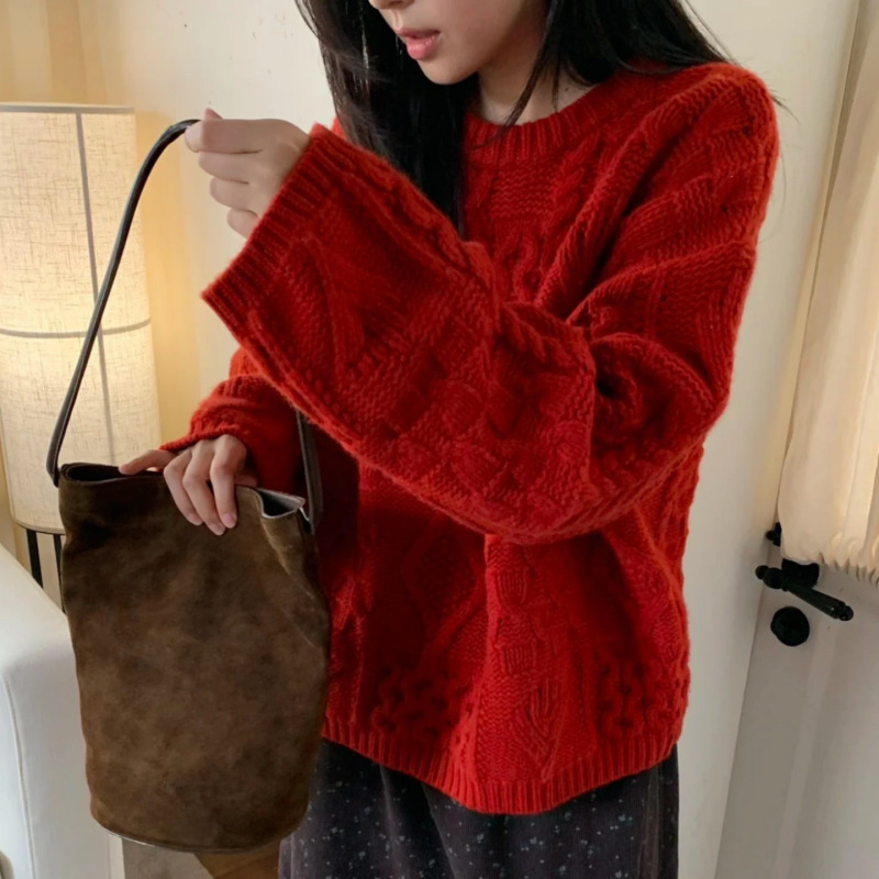 26 New Year Christmas Retro Red Wool Sweater for Women, Cable Knit Pullover, High-End Round Neck Knitwear, a Lan Hua