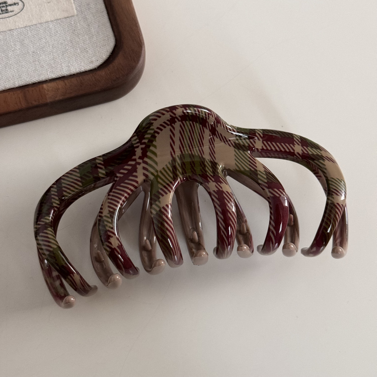 Christmas gift Light red green Christmas style grain grab clip high touch hair clip Temperament disc clip Shark clip hair accessories_voghion.com