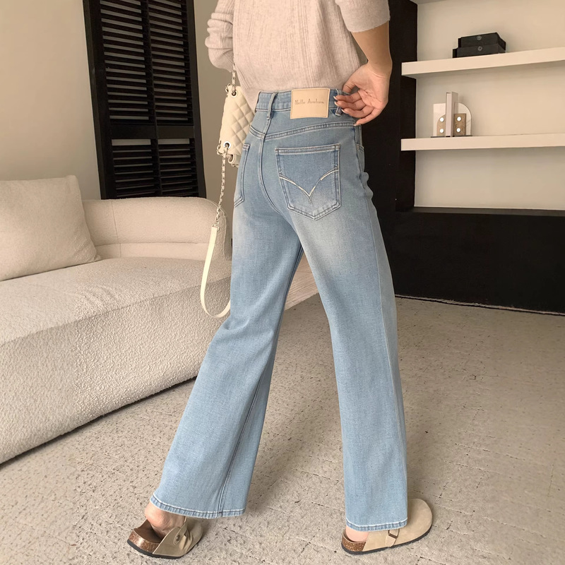The Pants Are Flawless~ Light-Colored Petite Flared Jeans for Women, New Spring Style, Straight Loose Flared Wide-Leg Pants The Pants Are Flawless~ Light-Colored Petite Flared Jeans for Women, New Spring Style, Straight Loose Flared Wide-Leg Pants