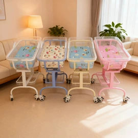 医疗灯具;婴儿床;药柜