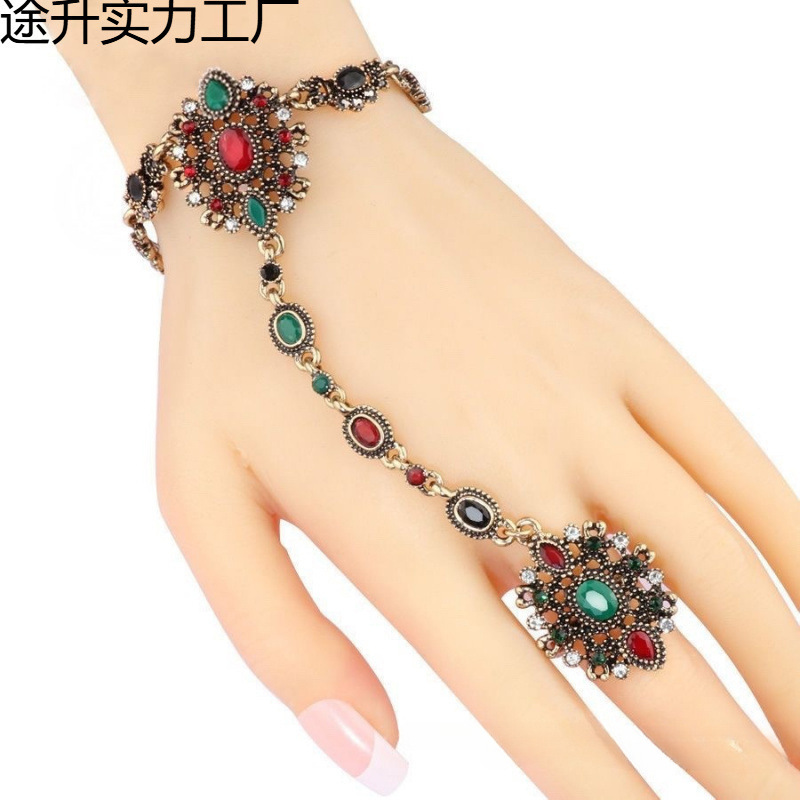 Bracelet for Thai Performance Accessories, Dunhuang Flying Dance Hand Ornaments, Dai Dance Performance Wristband, Belly Dance, India