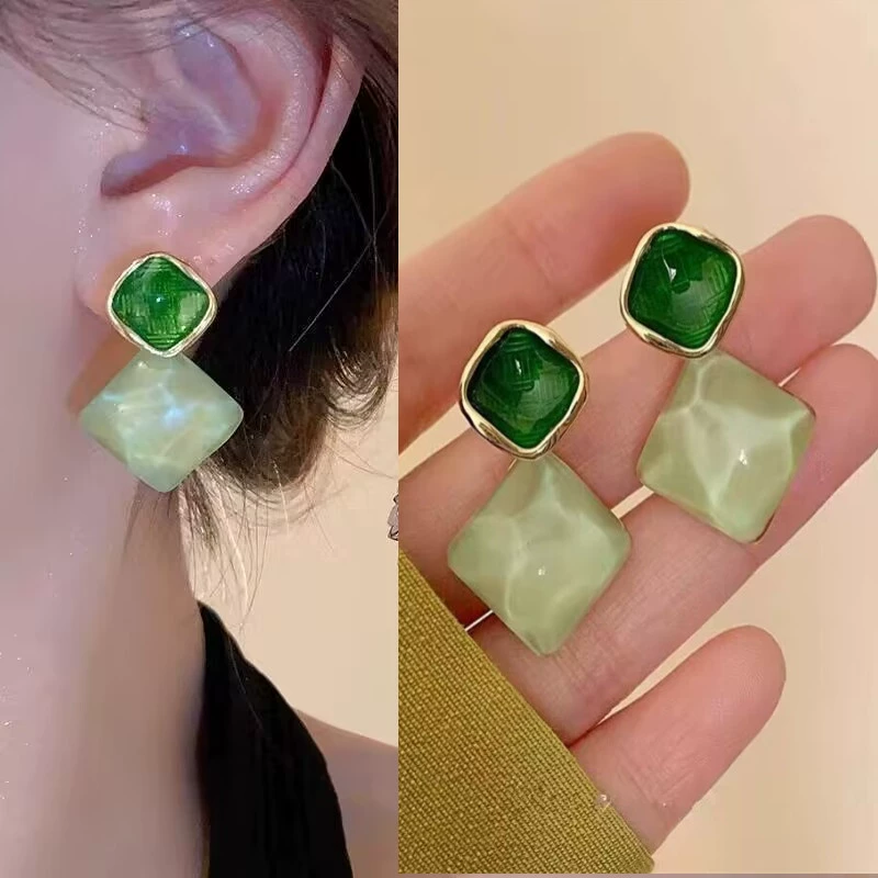 Серьги-гвоздики из серебра 925, маленький изысканный дизайн, легкий модный 2024, оптовые поставки доступны
