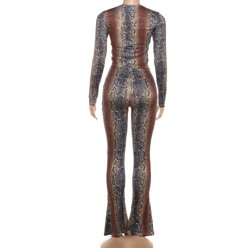 Dames tweedelige set met slim shirt en legging_voghion.com