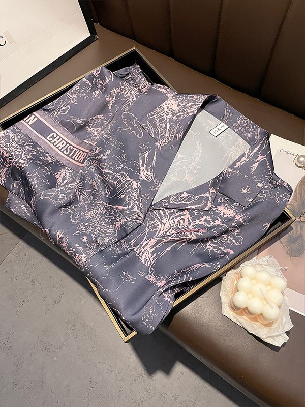 Luxurious Style Silk Pajamas Set for Women, Long-Sleeved Mulberry Silk Home Clothes, Silk Can Be Worn Outside, Summer Thin Style