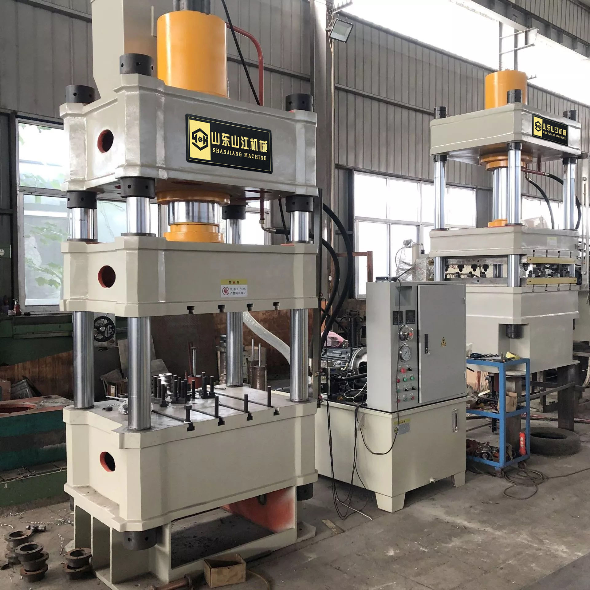 全铸铁250吨四柱液压机 风机侧板冲压三梁油压机 薄板拉伸压力机