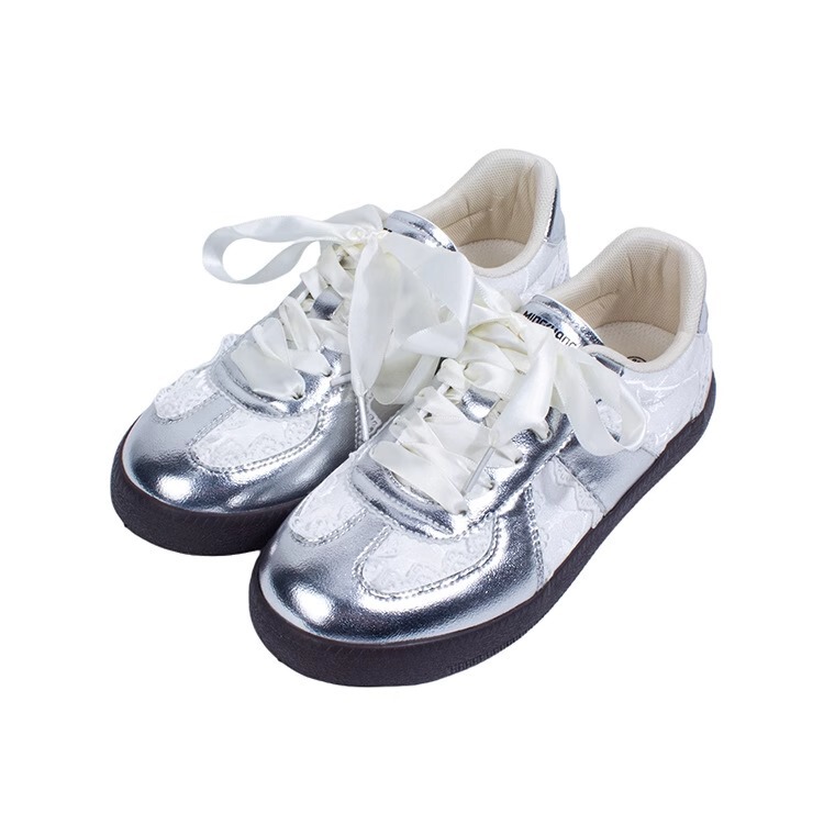 silver Xiaozhong De Training Shoes Women's 2025 New Vintage Ballet Style Ribbon Lace Edge Breathable Fashion Flat Shoes silver Xiaozhong De Training Shoes Women's 2025 New Vintage Ballet Style Ribbon Lace Edge Breathable Fashion Flat Shoes