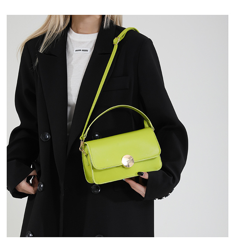 461g Weight Magnetic Buckle Closure Type Single Shoulder Strap Strap Type Crossbody Bag Bags Type Daily Occasion Pu Leather Material Solid Color Pattern All Seasons Season Women's Gender Classic Style Style Square Shape Small Size Women's Small Pu Leather Solid Color Classic Style Square Magnetic Buckle Crossbody Bag 3