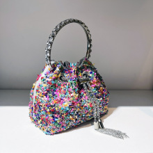 羳Ůʯ^ˮͰوAhŮɫʯ^Ů