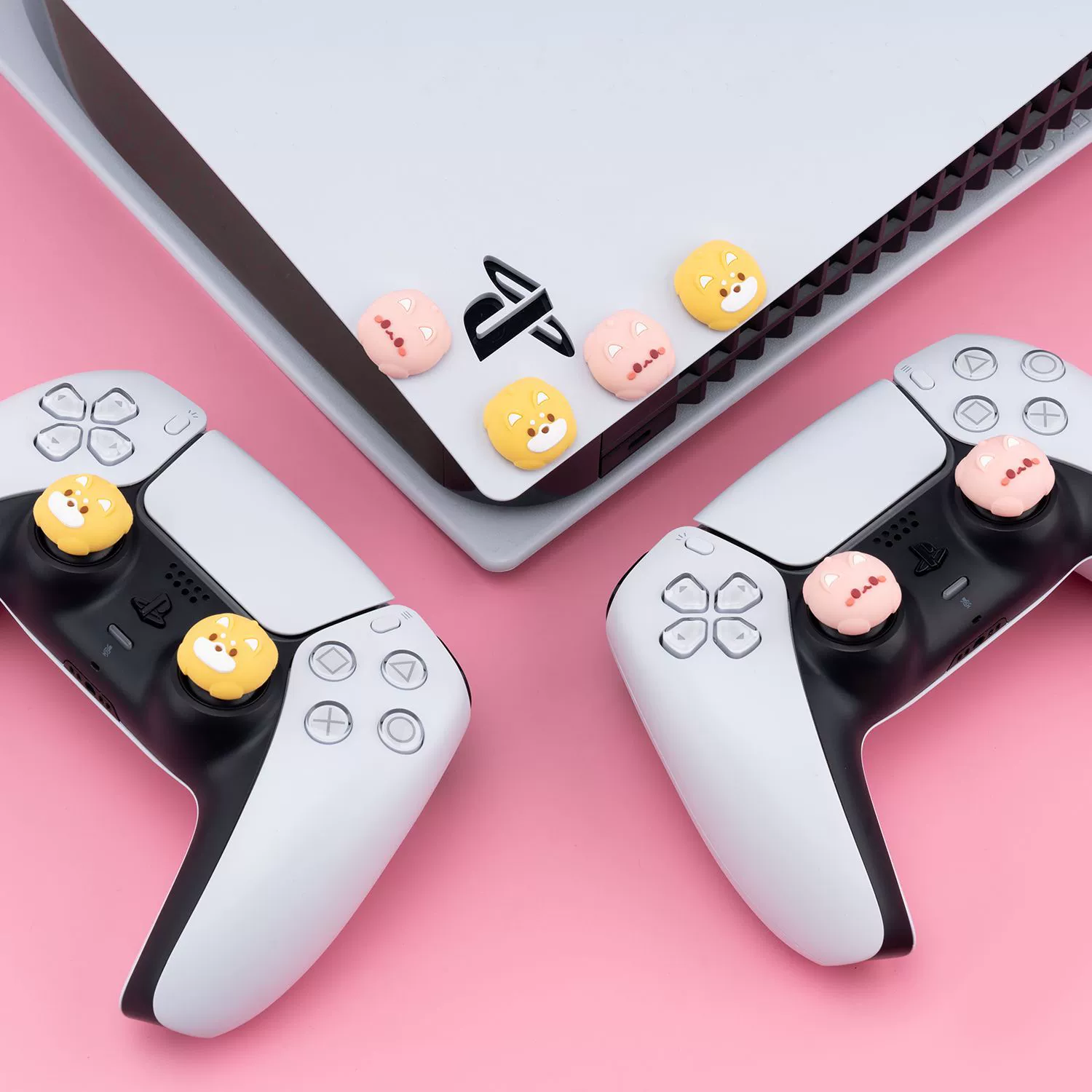 Ручка-руль, игровая консоль, джойстик, силиконовый защитный кейс с аксессуарами, кошки и собаки