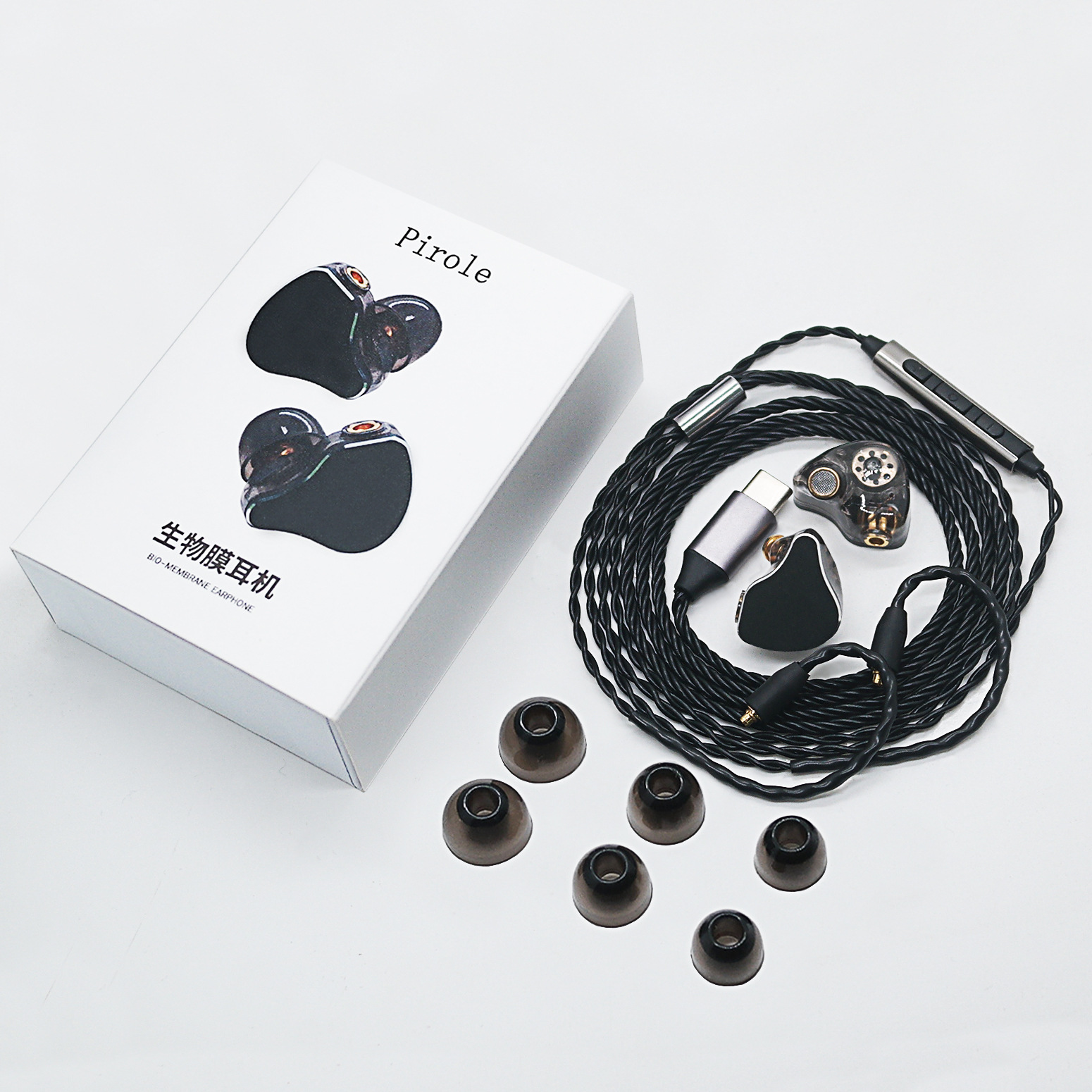 Venta caliente MMCX enchufable móvil bobina en-oído auriculares cabeza de tres-frecuencia balanceado sonido suave HiFi Monitor