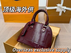 2025潮单肩女士斜挎包牛皮包时尚百搭水波纹贝壳包潮款春季新品