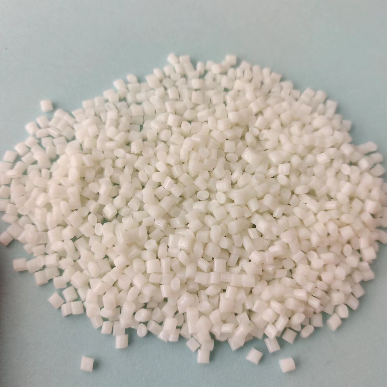 TPEE厂家 高回弹抗蠕变tpee原料 圆粒粒子形状可注塑加工级别