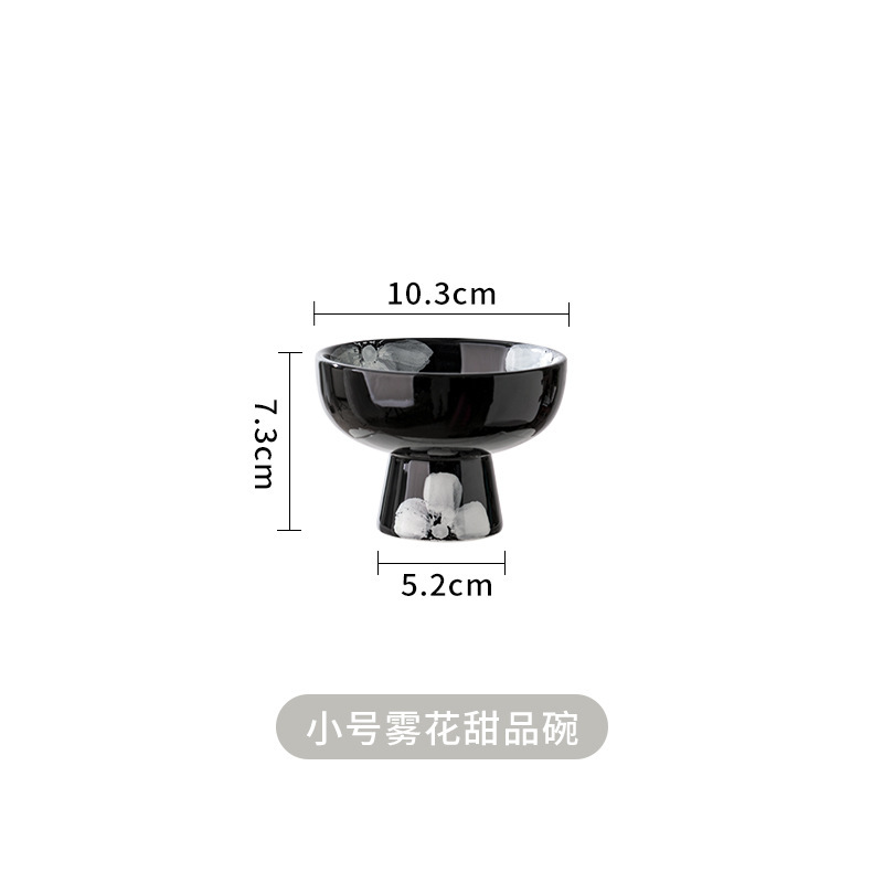 創意的なコーヒーカップの皿の陶磁器の高い足のお菓子の皿の手描きの日本式のレストランの午後のお茶のカップルの家庭用のコップの食器|undefined