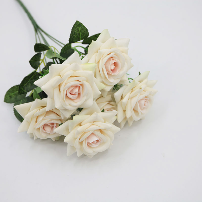 Flor de rosa simulada 7 mandos de franela rosa roja decoración del hogar decoración de la boda decoración transfronteriza flor falsa al por mayor