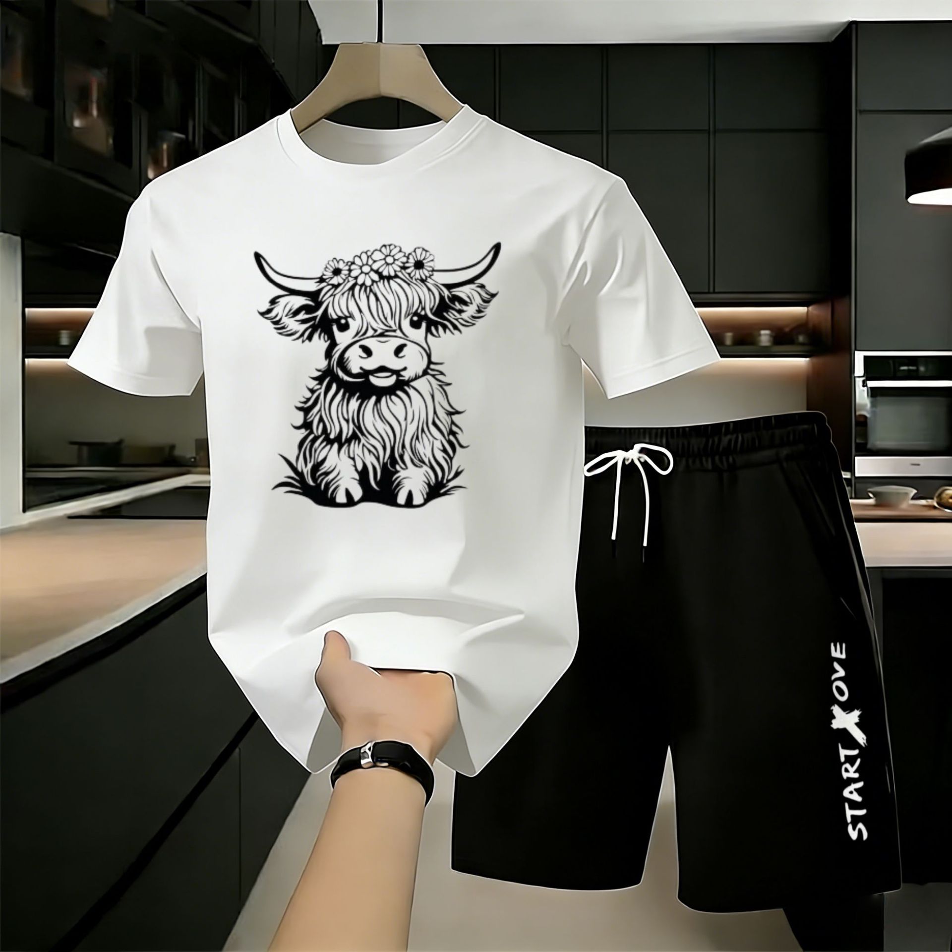 2026 Spring And Summer New Small Flower Highland Cow Print, Men's Outdoor Indoor Sports Suit, Short-sleeved Shorts Two-piece Set_viptrois.com