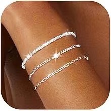 Set di bracciali da donna a più strati in ottone con placcatura in oro autentico e pietre di zirconi, impilabili e versatili._voghion.com