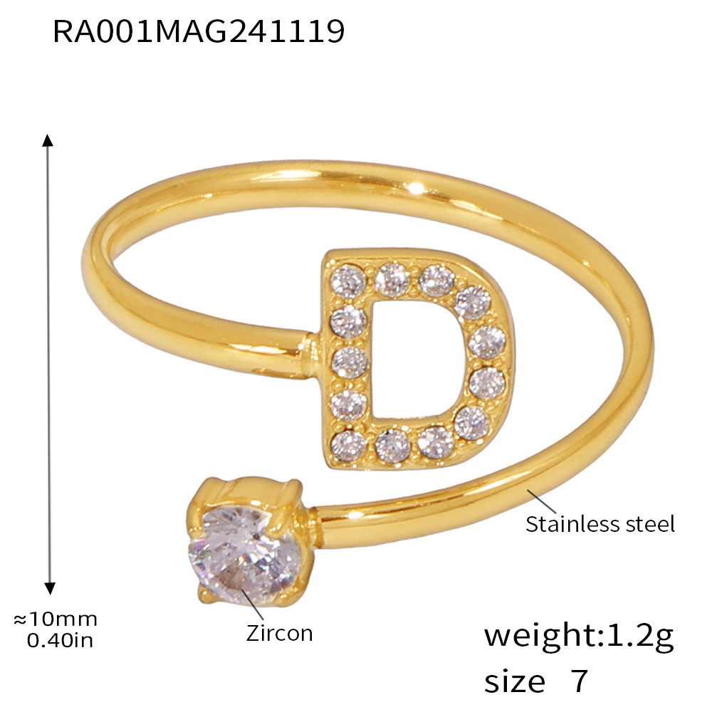 Qiong Yao Titanium Steel 26 letras con incrustaciones de circón Juego de joyas PVD chapado en oro real collar de retención de color pulsera anillo aretes