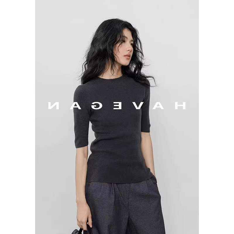 Gray Right Shoulder Half Turtleneck Knitted Quarter-Sleeved T-Shirt for Women Summer Ice Silk Slim Inner Bottoming Shirt Mid-Sleeve Top Gray Right Shoulder Half Turtleneck Knitted Quarter-Sleeved T-Shirt for Women Summer Ice Silk Slim Inner Bottoming Shirt Mid-Sleeve Top