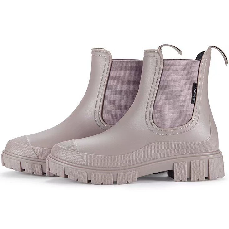 Европейские и корейские женские непромокаемые короткие сапоги, резиновые сапоги на толстой подошве, увеличивающие рост, миниатюрные резиновые сапоги, износостойкая обувь для воды, нескользящая универсальная обувь.