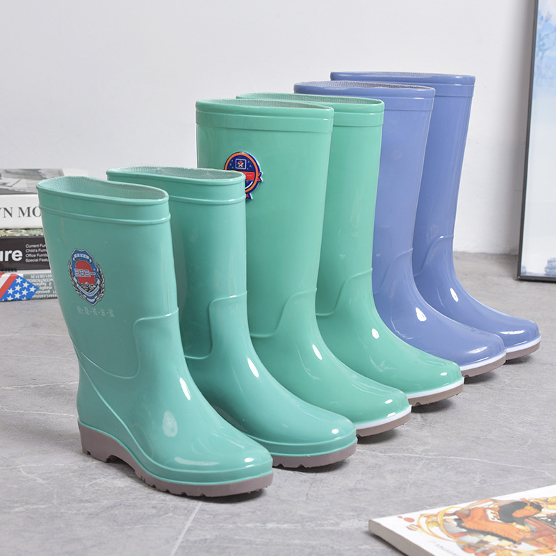 男雨靴短筒胶鞋防水厨房防滑耐磨时尚水靴高筒雨鞋女中筒雨靴
