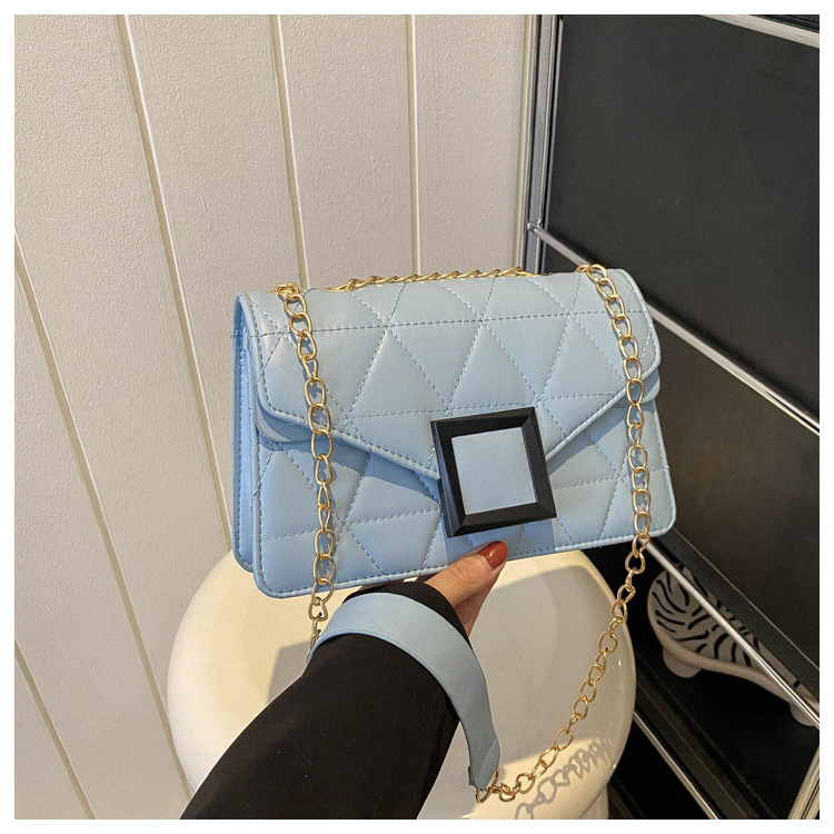 Women's Small Pu Leather Solid Color Streetwear Square Zipper Crossbody Bag display picture 30