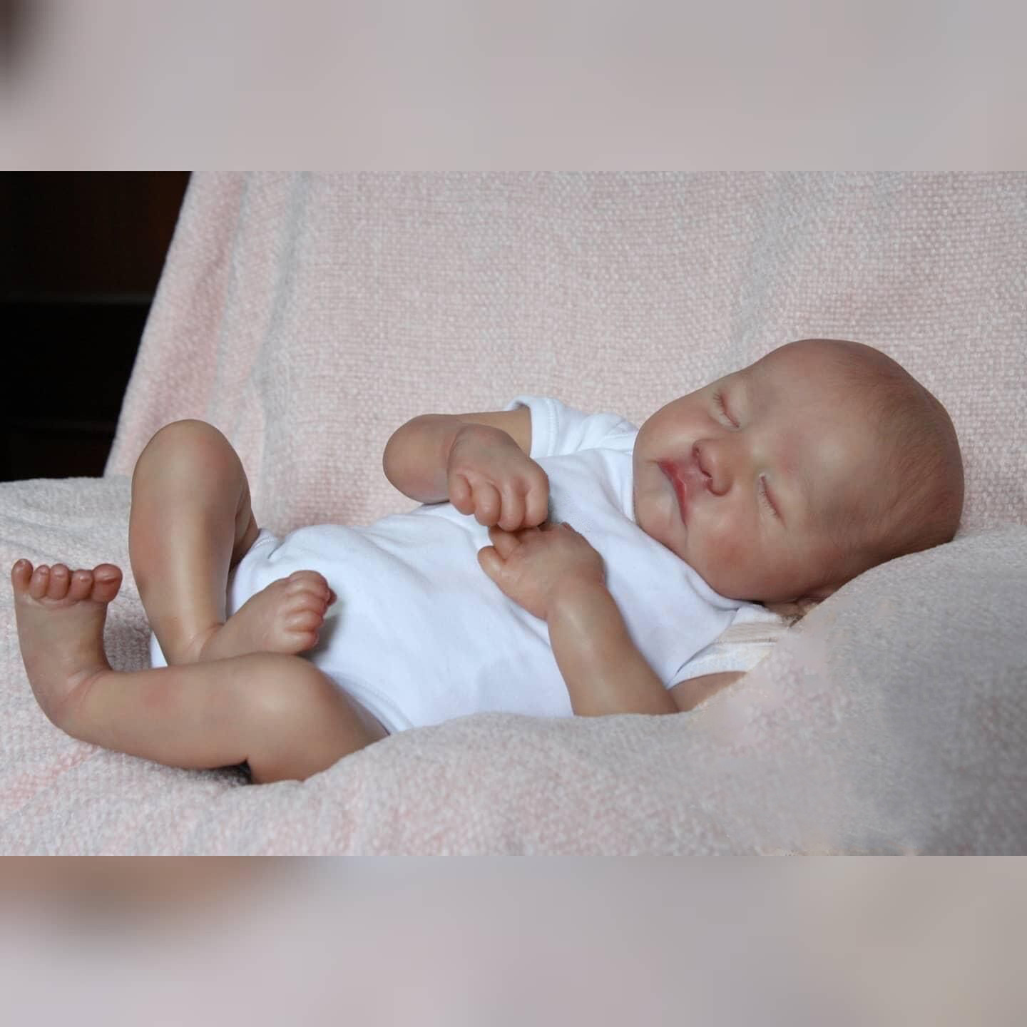19 pulgadas reborn muñeca Levi lindo dormir Bebé transfronterizo suministro de comercio electrónico comercio exterior de una sola pieza entrega