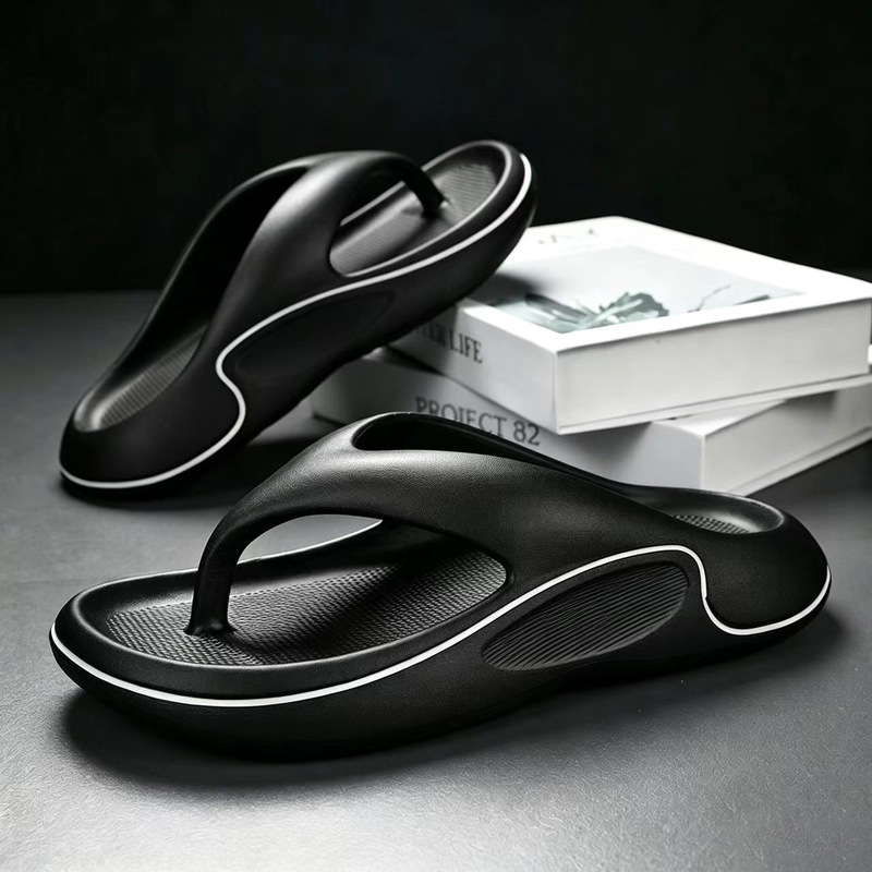 New Style Beach Flip-Flops for Men, Summer Non-Slip Outdoor Soft-Soled Sandals with a Stepping-On-Clouds Feel, Thong-Style for Couples