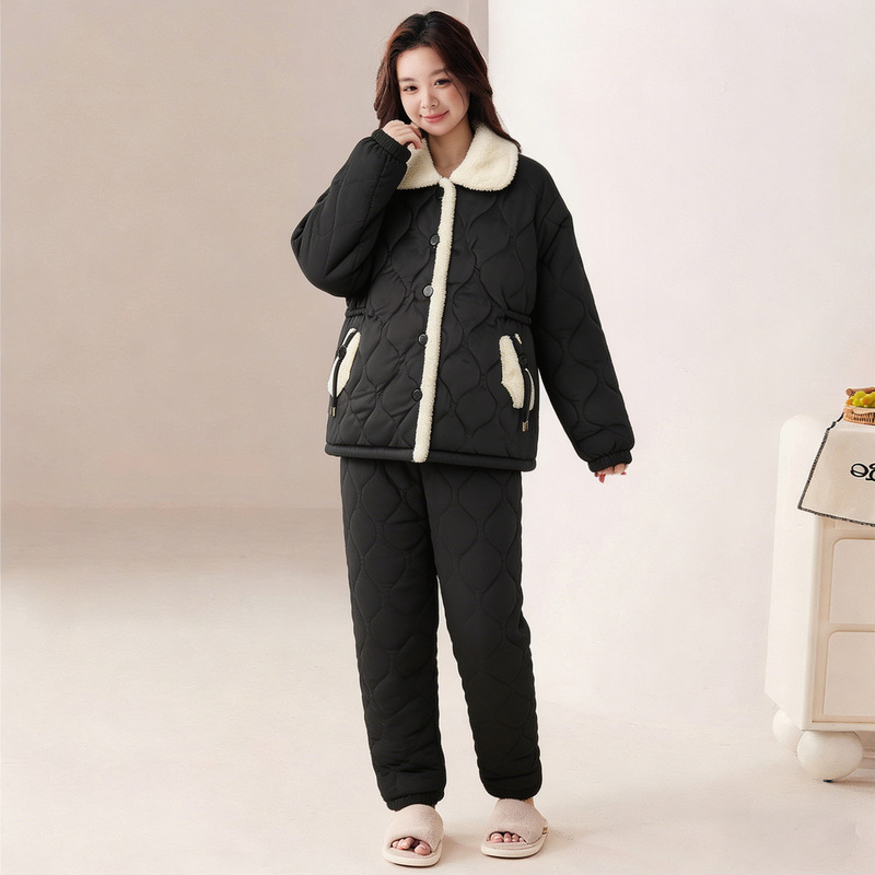 Factory In-Stock Black and White Color-Blocking Three-Layer Quilted Cotton Pajamas for Women, Thickened and Warm Home Pajama Set (Comfortable)