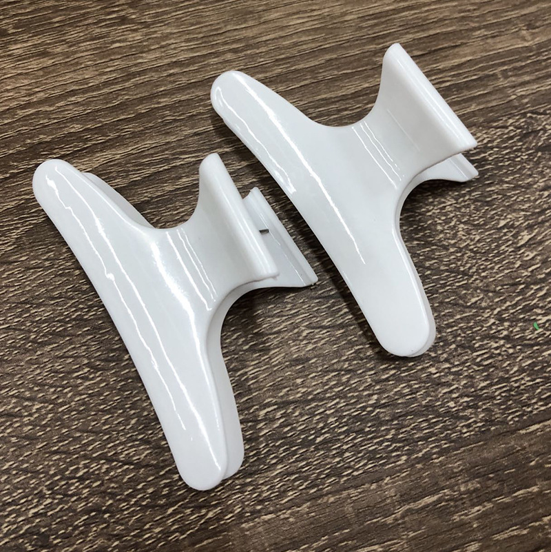 Manufactor Supplying Hairdressing tool Butterfly clip Plastic Studio modelling Plate hairpin black butterfly Clamp beauty salon Supplies