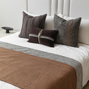 Light Luxury Mid-Century Style Model Room Bedding Soft Furnishings Furniture Exhibition Hall Hotel Brown Coffee Tone Bedding Multi-Piece Set