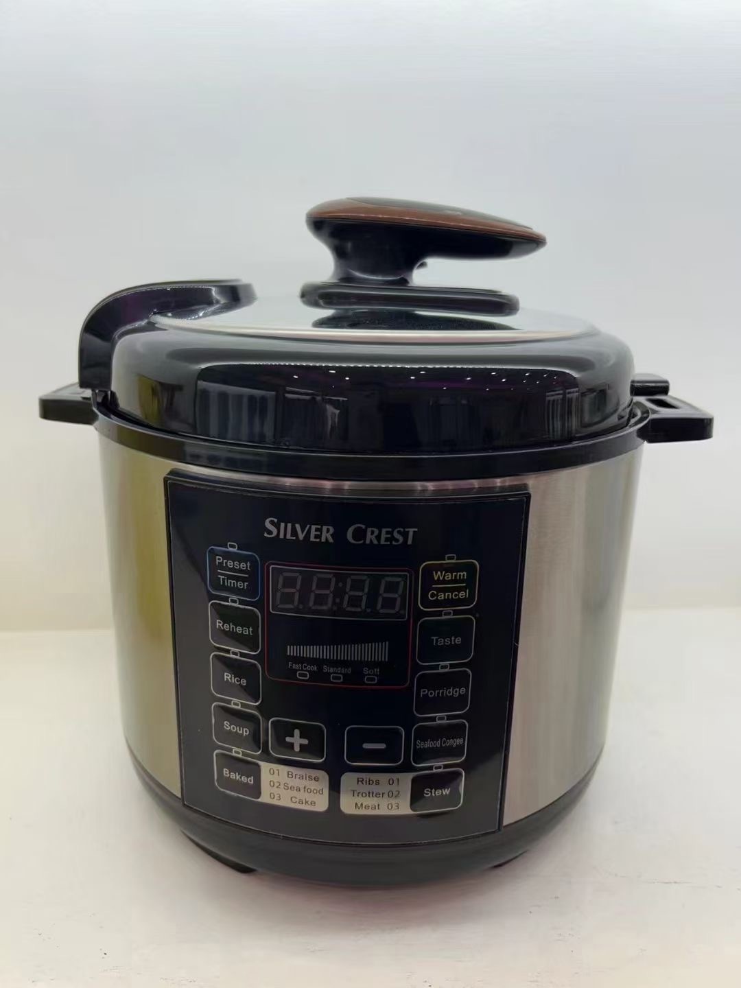 Electric Pressure Cooker Image 7