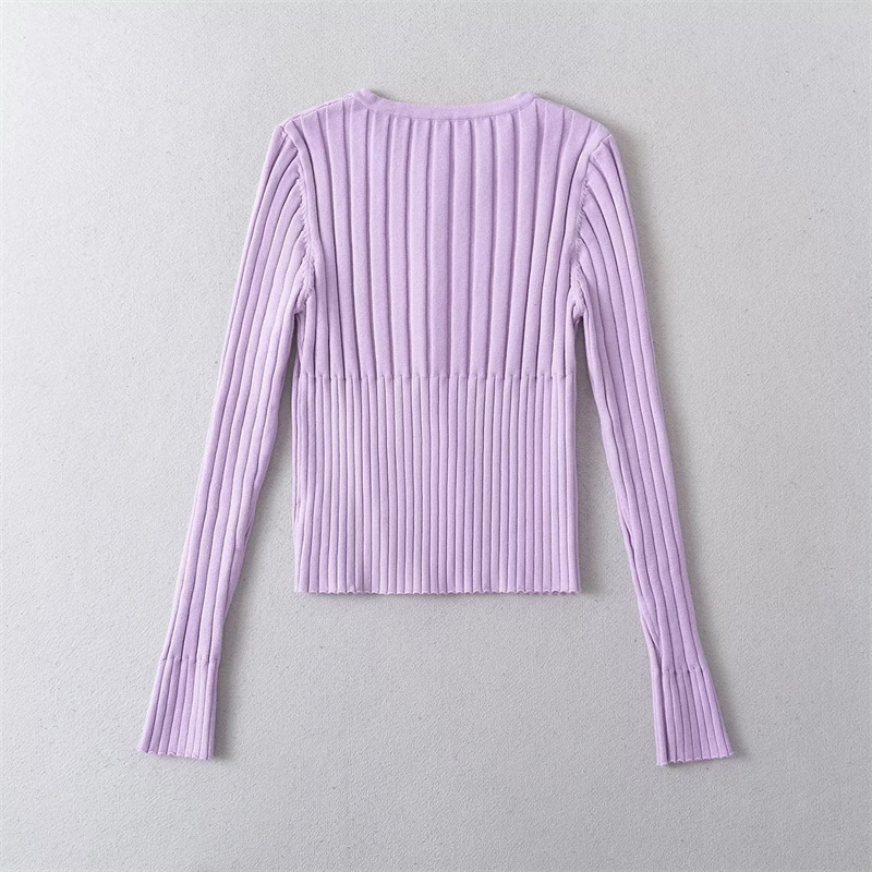Retro knitted autumn sweater with a round collar
