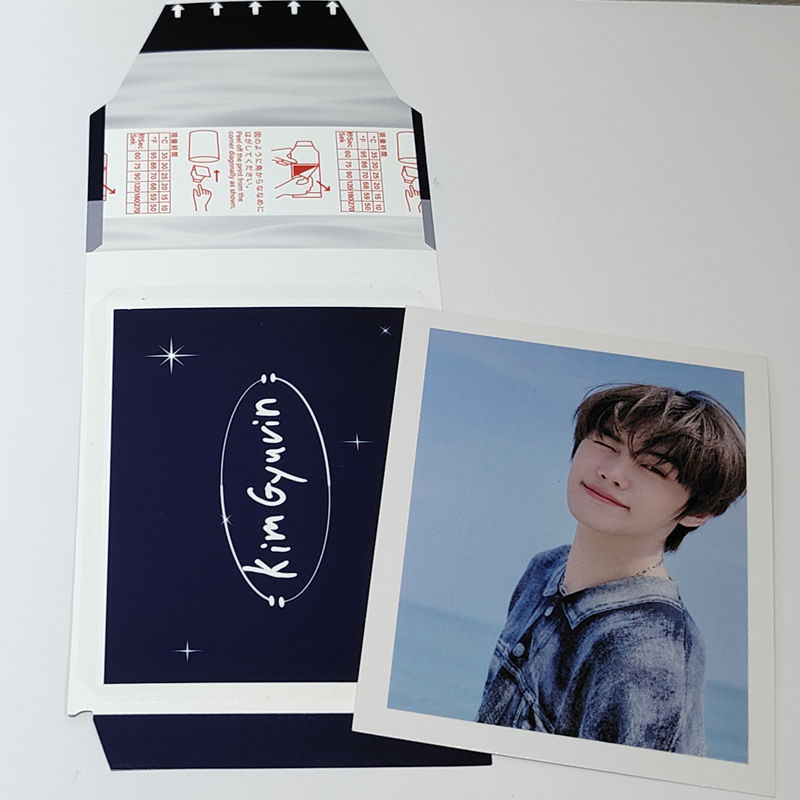 Custom Tear-Off Instant Photo Cards, Self-Printed Photos, Tear-Off Mini Cards, Celebrity and Anime Merchandise, Realistic Tear-Off Sheets, Custom-Made