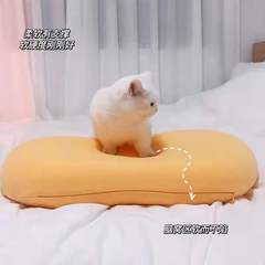 メーカーの商品の供給源ネットの赤い猫の腹の枕の0度は枕の芯の猫の腹の記憶の枕の贈り物の卸売りの生放送の代行を釈放します。