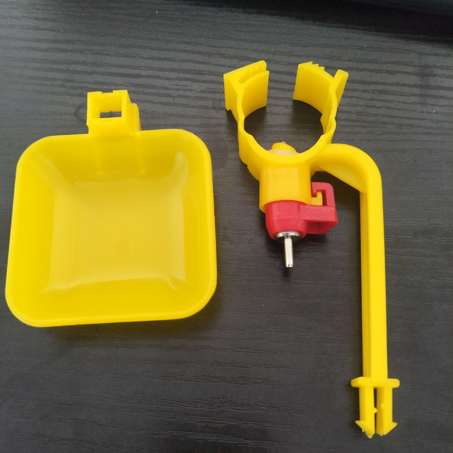 鸡用饮水器 钢球连体一体吊杯自动饮水器乳头式鸡用养殖设备用品