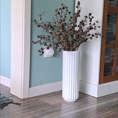 プラスチック製のシンプルな大型床置き造花リビングルームフラワーポットドライフラワー床置き模造セラミックストレート花瓶装飾装飾品