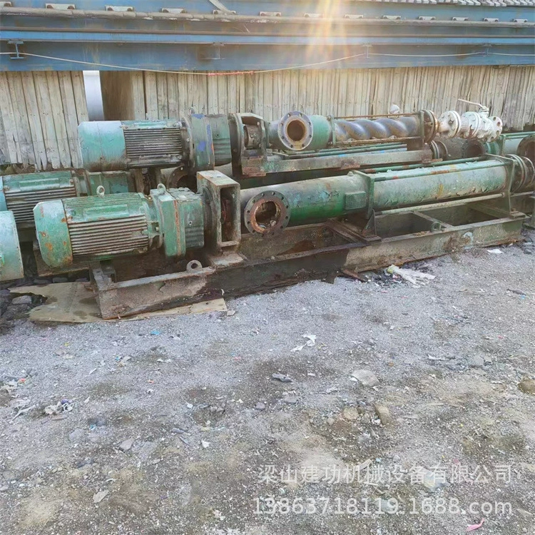 Б/у продажа, горизонтальный промышленный винтовой насос для сточных вод, одиночный спиральный насос с толстым шламом, конвейерный насос с толстым шламом