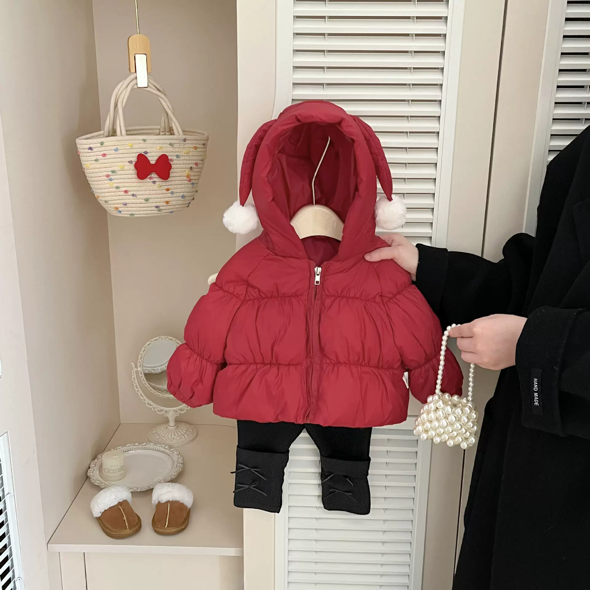 女童红色羽绒服冬季婴幼儿衣服洋气宝宝白鸭绒保暖外套儿童拜年服