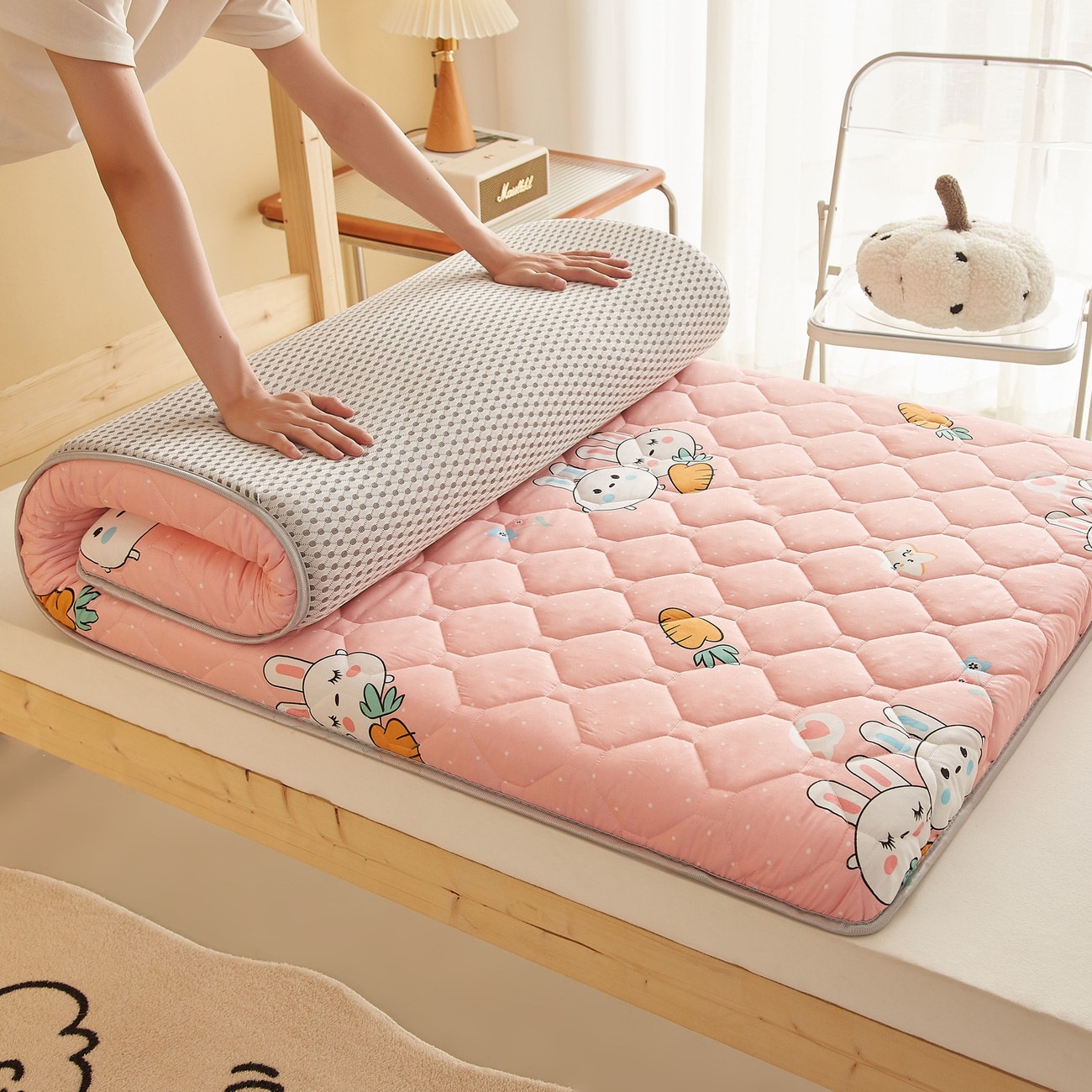 Thickened children's mattress pad, special nap mat for kindergarten, baby sleeping pad for floor use, suitable for all seasons
