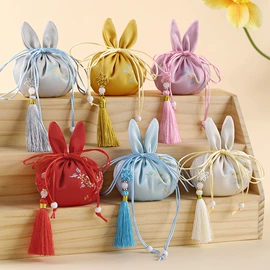 香包/香囊;布艺工艺品;布艺绣品