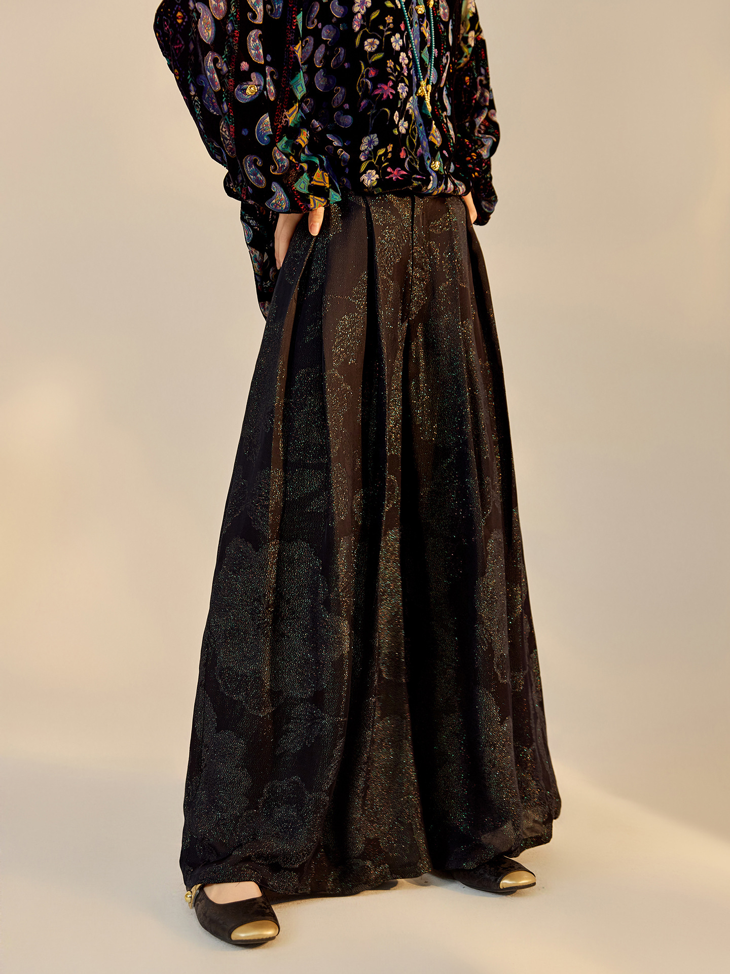 Quần ống rộng nữ phong cách Trung Hoa mới, chất rayon dệt vàng satin rủ — đen, Màu trắng nhạt, màu vàng