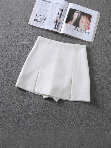Women's Spring and Summer Fashionable High-Waisted Skort with A-Line Short Skirt, Black, Versatile and Anti-Transparency