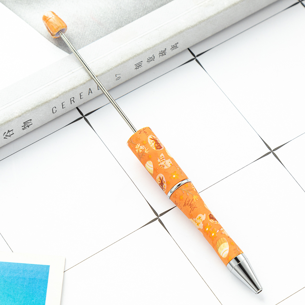 Nueva pluma de cuentas de plástico DIY creativo conejo de Pascua serie con cuentas bolígrafo pluma de impresión al por mayor