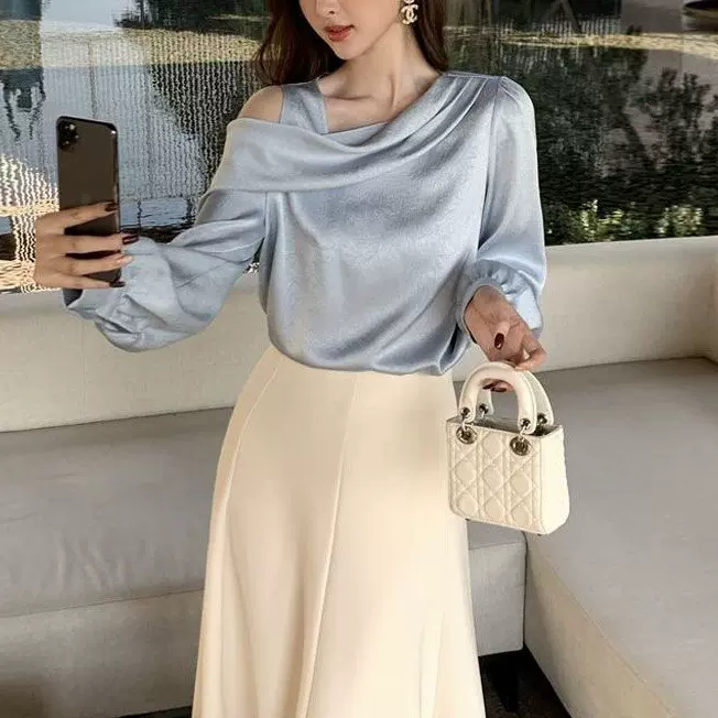 2026年春季时尚百搭新款千金风露肩缎面气质职业长袖衬衫上衣女