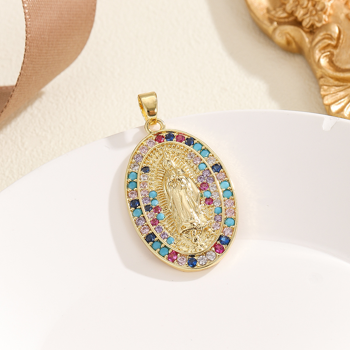 TP - 04374 - 02 zirconio dorado